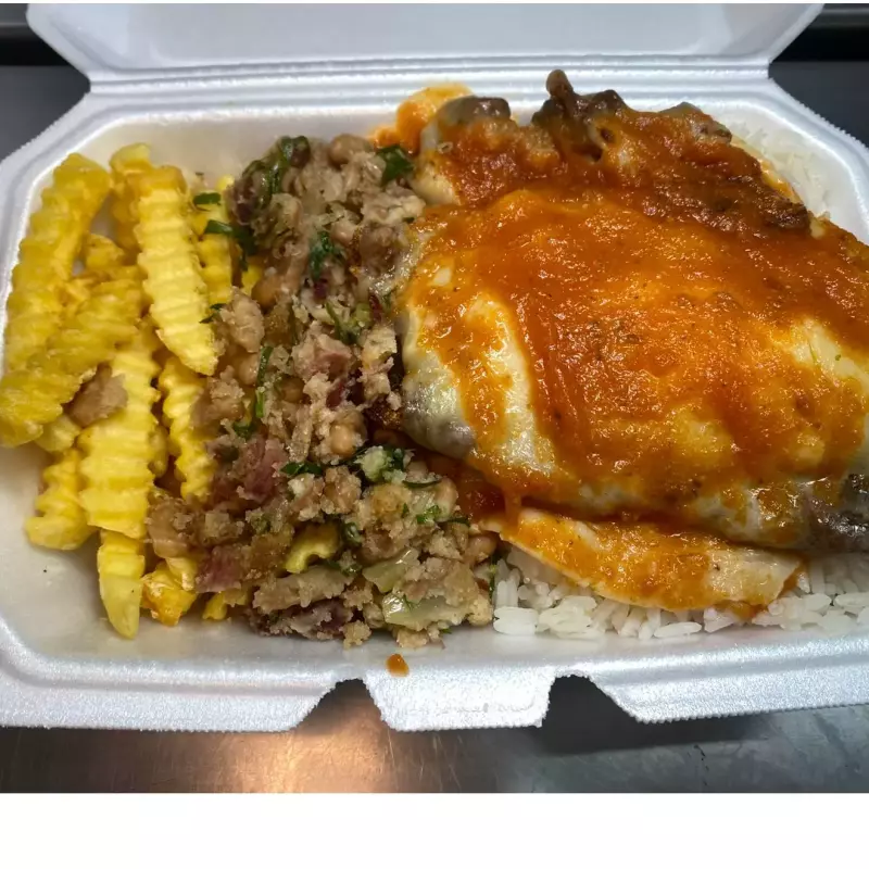 MARMITA G FILÉ MIGNON A PARMEGIANA