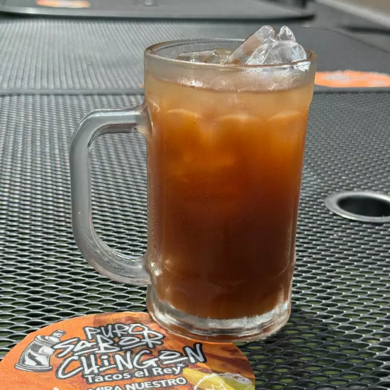 Agua fresca de tamarindo
