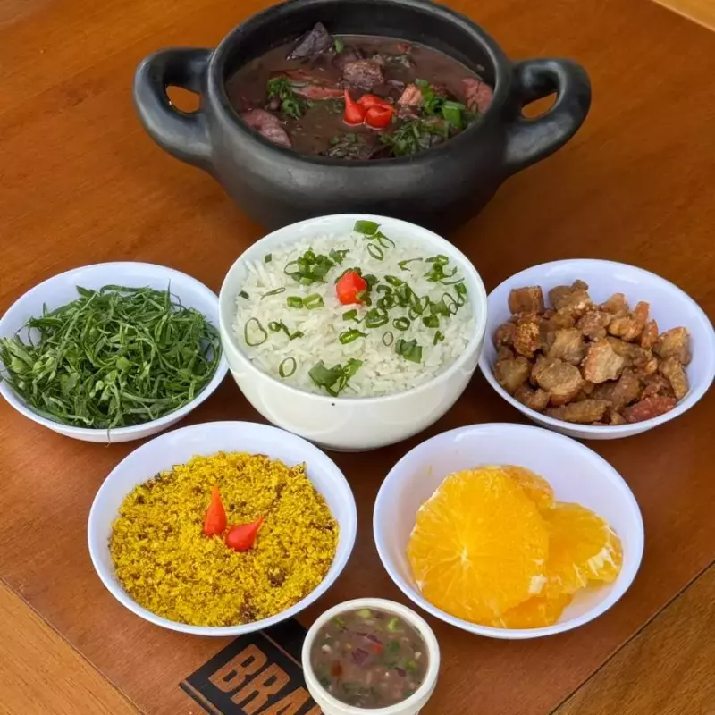 PARA 2 PESSOAS (SÁBADO E DOMINGO)