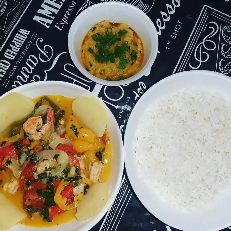 Moqueca a Brasileira com Camarão (meia)
