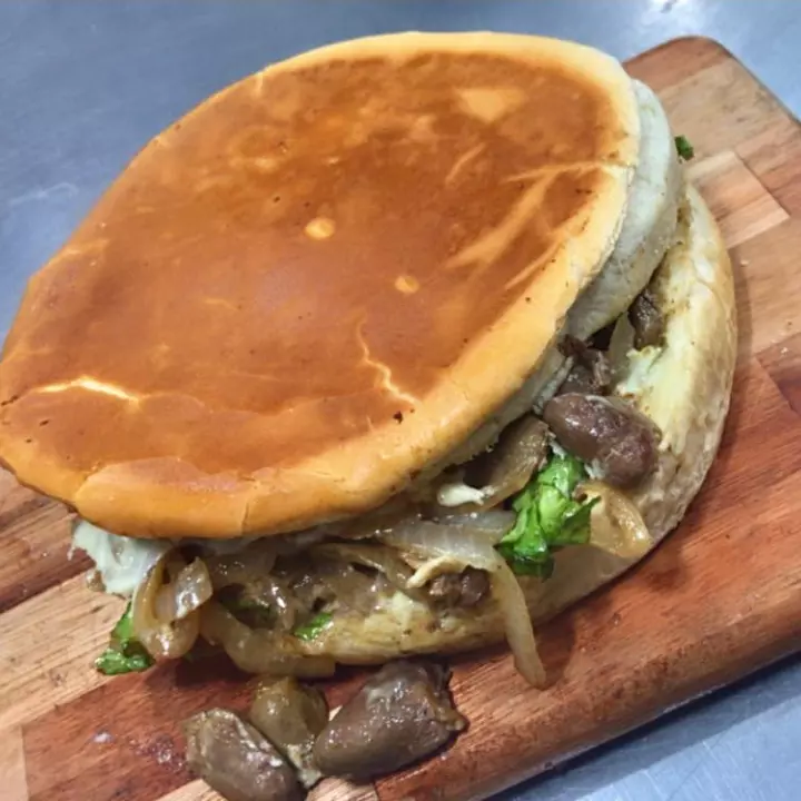 Xis Coração Acebolado 🍔