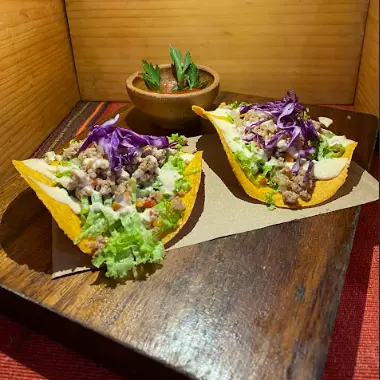 Tostadas con Longaniza