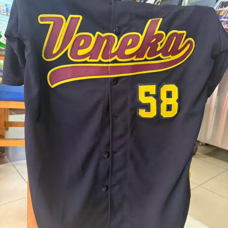 Camisa Veneka Negra Talla L