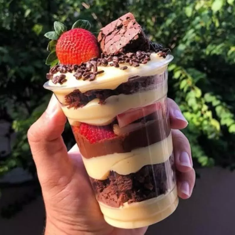 BROWNIE Copo da felicidade M