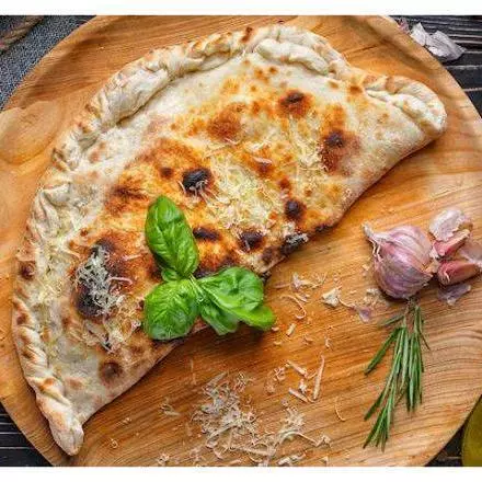 Calzone Prosciutto e Funghi