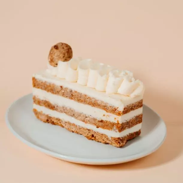 Porción Carrot Cake