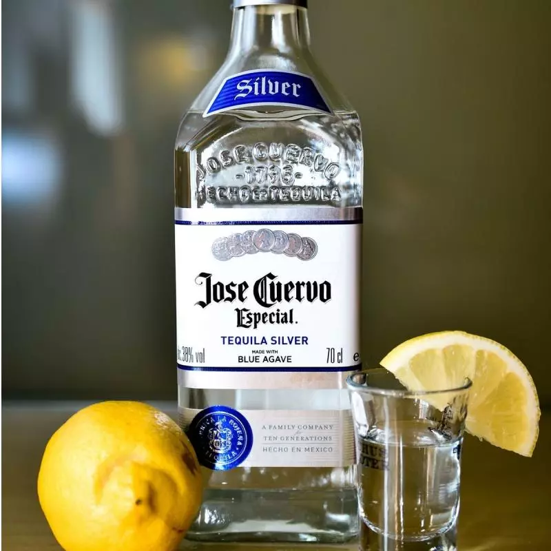 TEQUILA JOSÉ CUERVO ✨