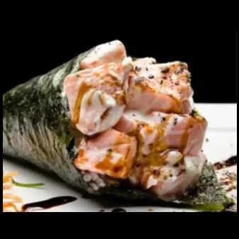 Temaki Salmão Maçaricado