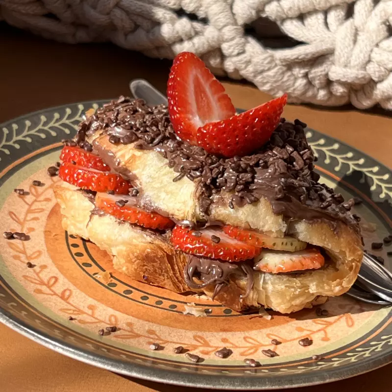 Croissant recheado com Nutella