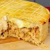 Empadão de frango com catupiry