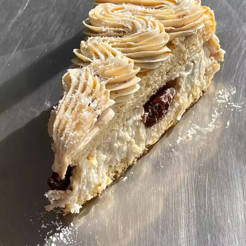 FATIA COCO COM CEREJA LOW CARB