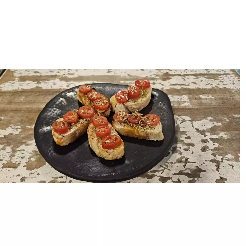 5 "bruschette" ajo y Uvalina