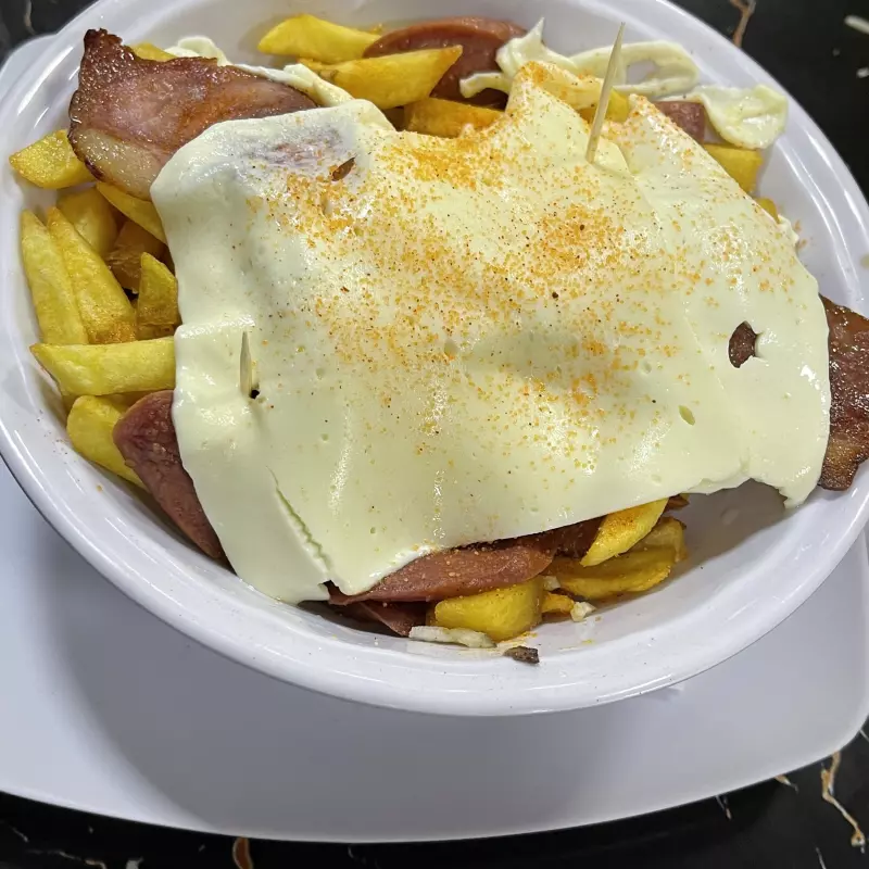 Salchipapa Especial