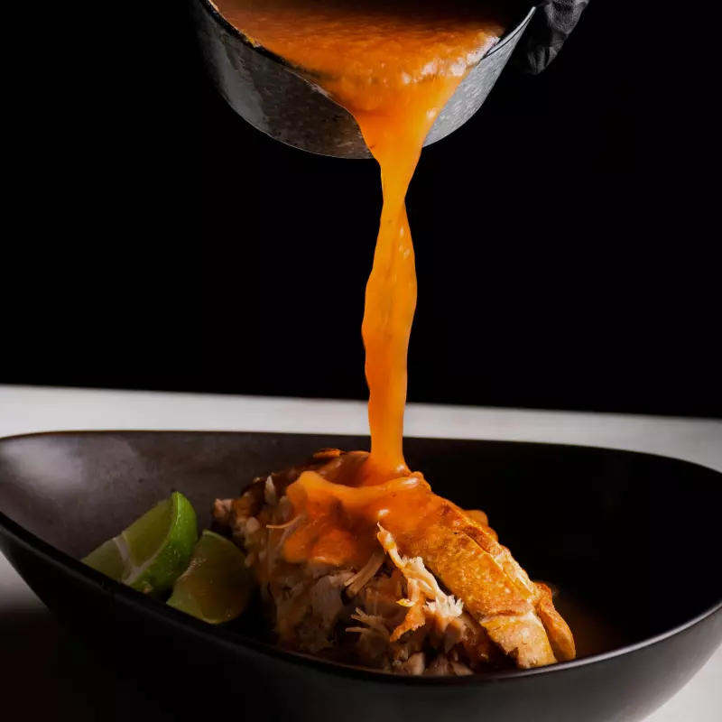 Torta ahogada de carnitas