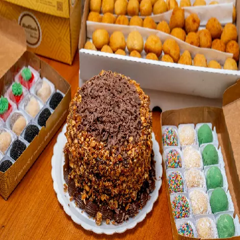 Kit 6 pessoas- Com Doces