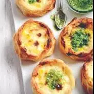 • Empanada de Albahaca