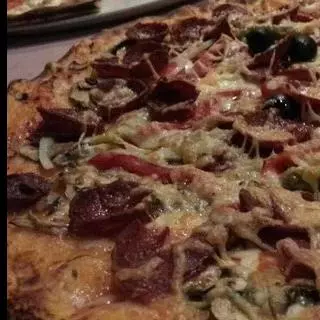 sujuk Pizza
