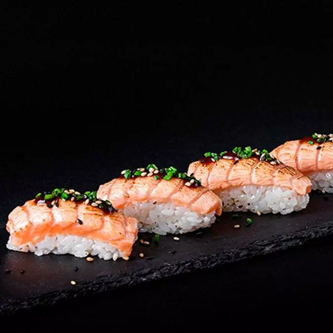 Niguiri Salmão Braseado