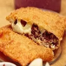 PASTEL CARNE C/ QUEIJO