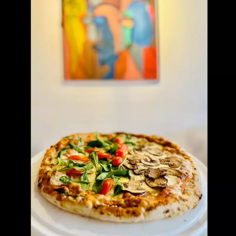 ESPECIAL RUCULA Y CHERRYS MASA MADRE