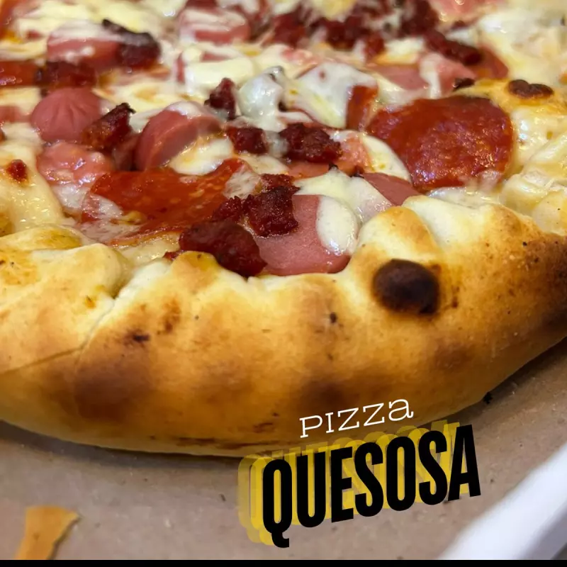 Pizza Quesosa orilla de queso