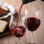 Copa de vino semiseco