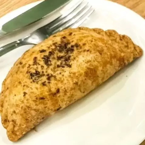 Pastel de charque com banana