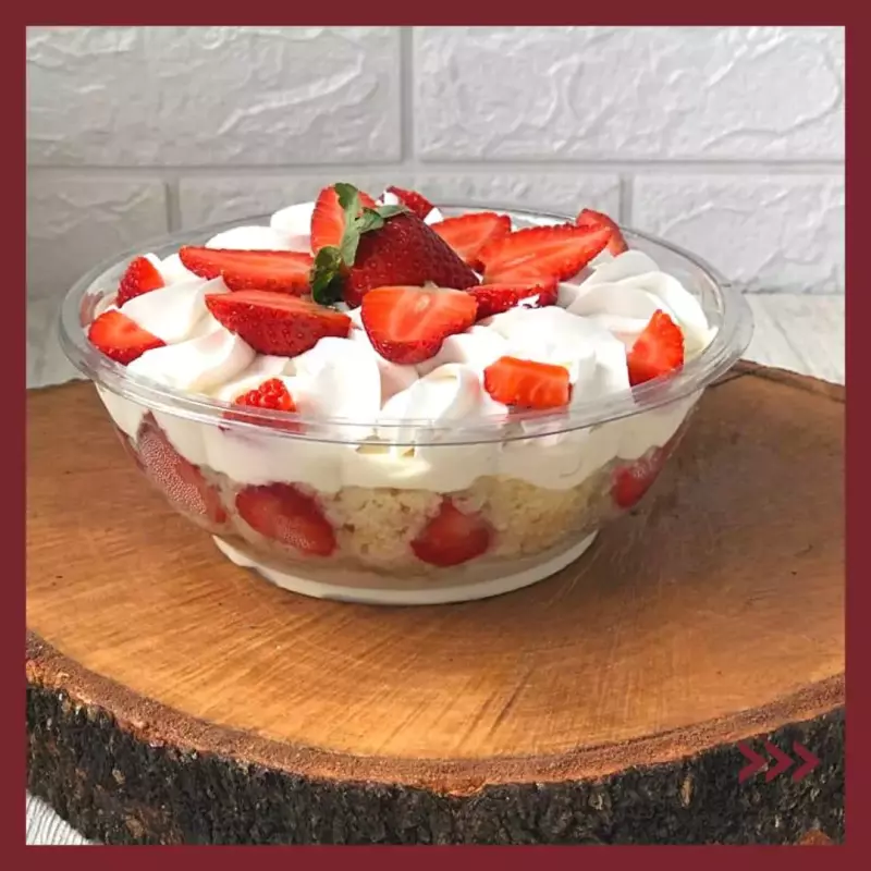 Sobremesa de Ninho com morango (M)