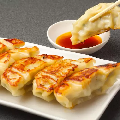 Guioza de Porco com legumes (5un)