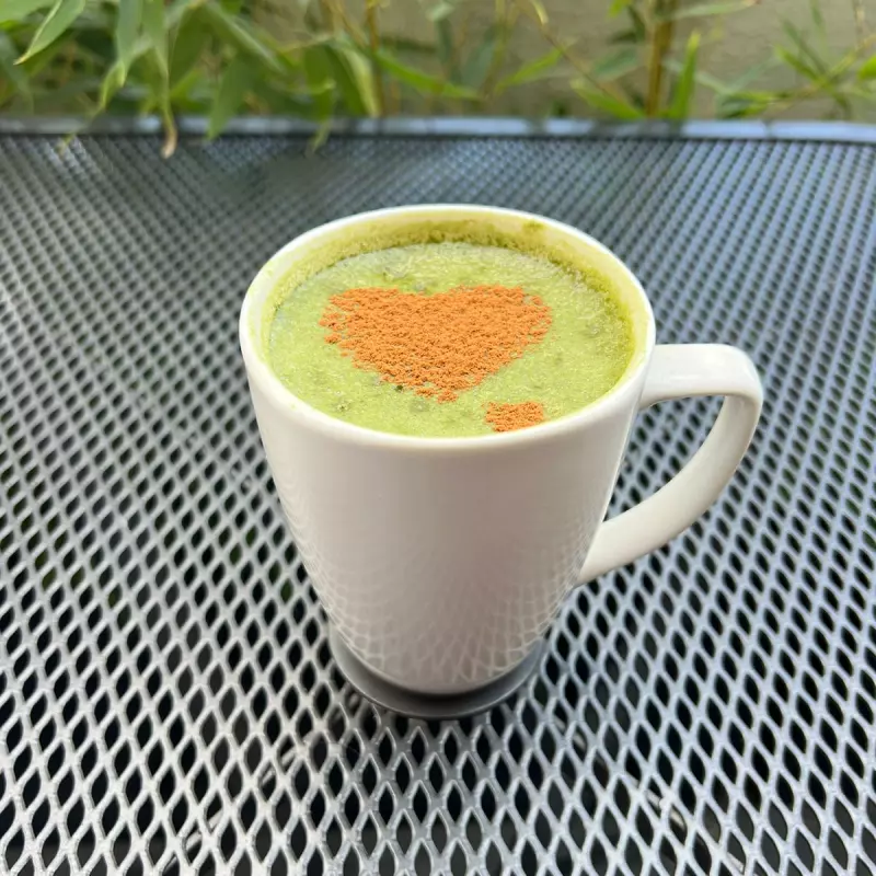 Latte Matcha Caliente