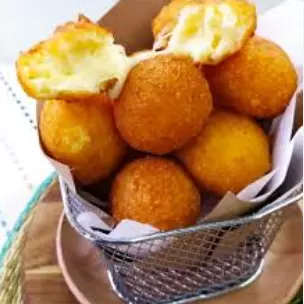 BOLINHO DE QUEIJO