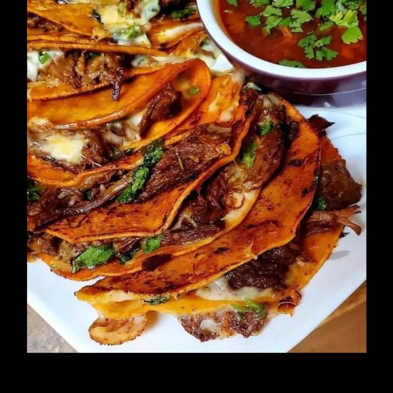 TACOS DE BIRRIA