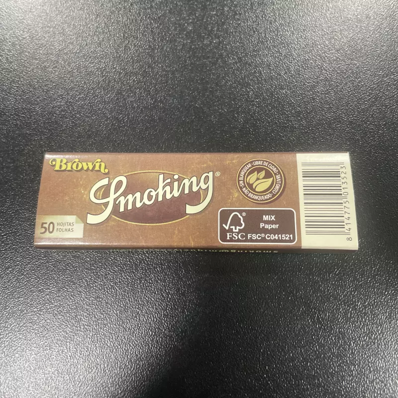 Smoking brown pequena