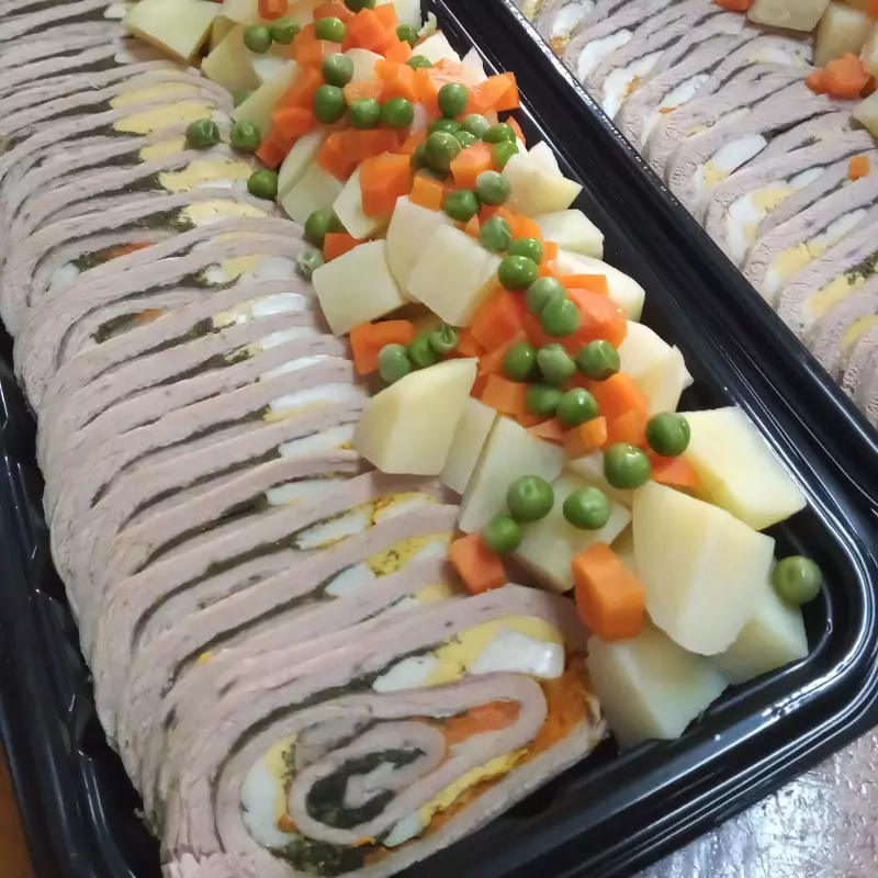 Matambre entero con Ensalada Rusa