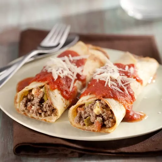 PANQUECA RECHEADA C/ ACOMPANHAMENTOS