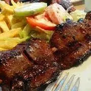 ANTICUCHOS A LA PARRILLA