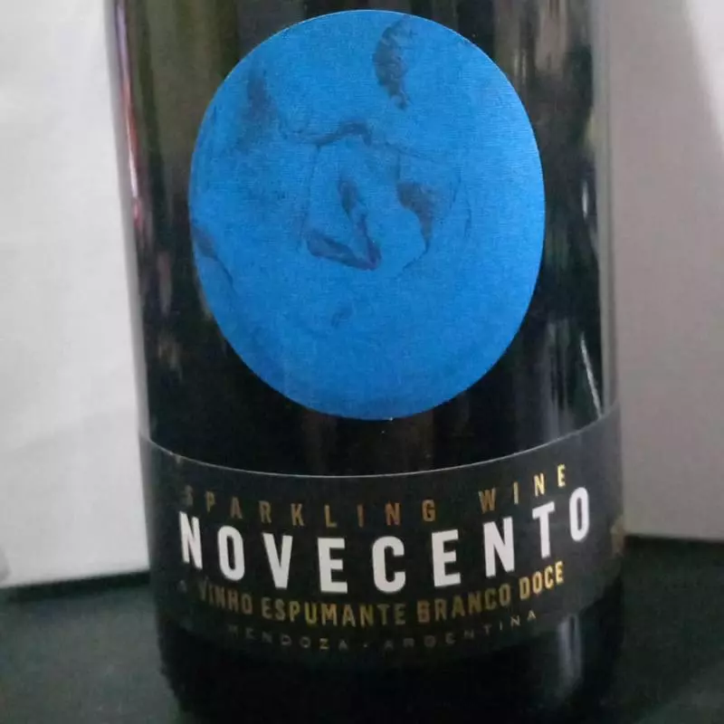 vinho espumante novecento 750ml