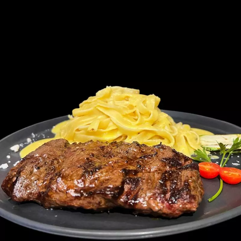 LOMO CON FETTUCCINE