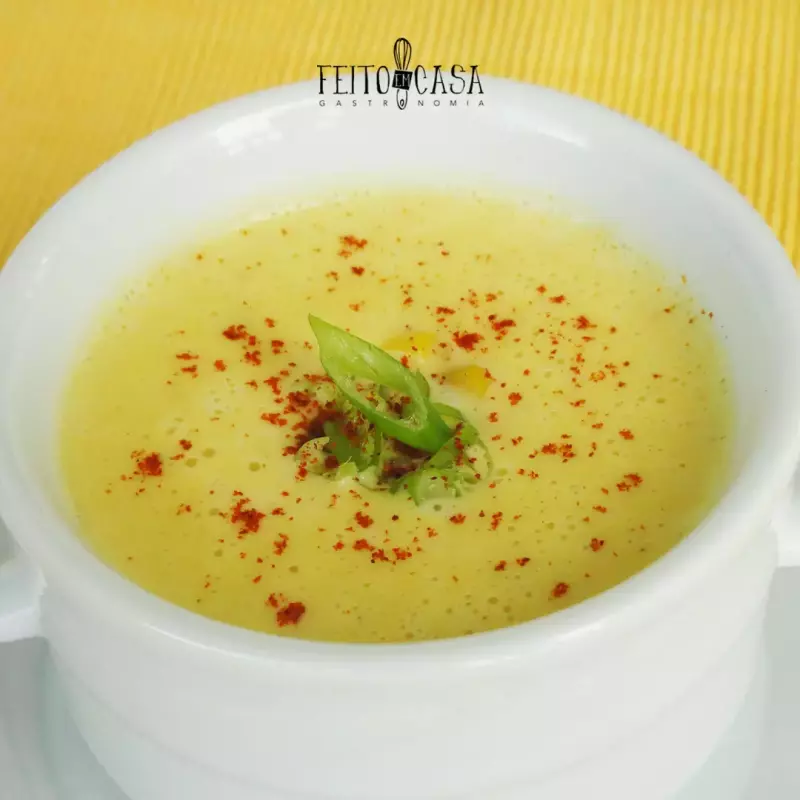 Sopa de milho c/páprica e cebolinha