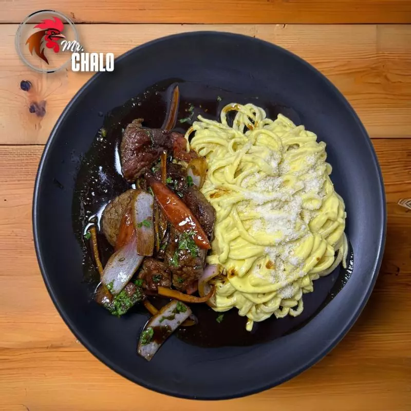 TALLARIN EN HUANCAINA CON POLLO SALT