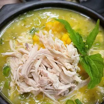 Mute santandereano+ arroz+ aguacate