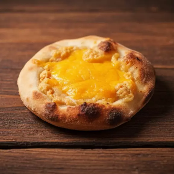 Esfiha de Frango com Cheddar