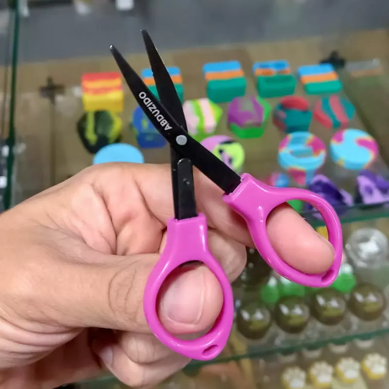 Tesoura Óculos de Plástico Abduzido