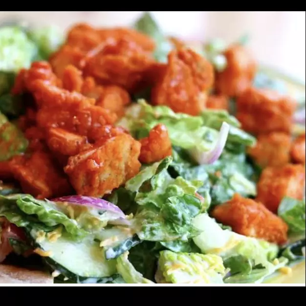 ENSALADA BUFFALO