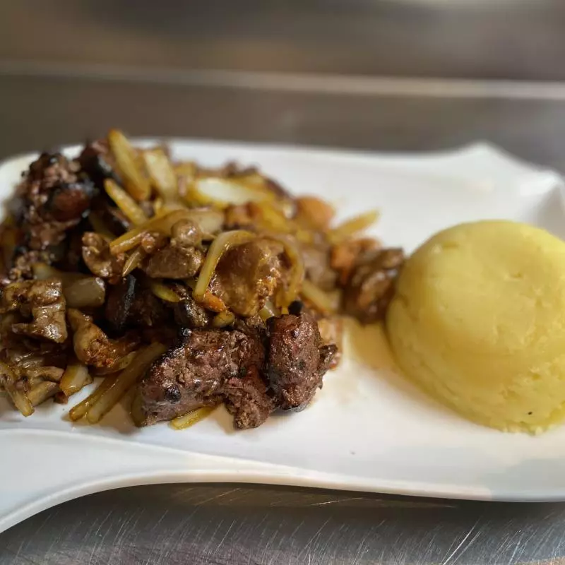 Chicken Liver with Onios.