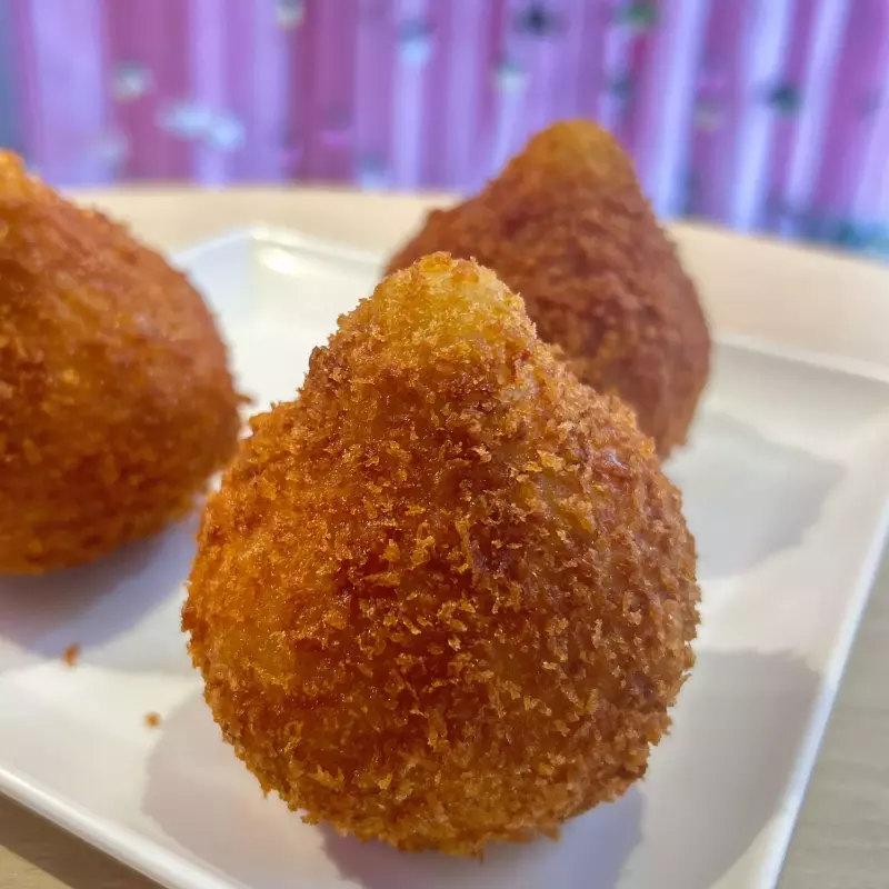 Coxinha de costela  com cream chease