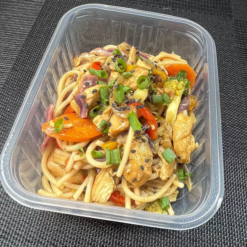 Yakisoba de frango