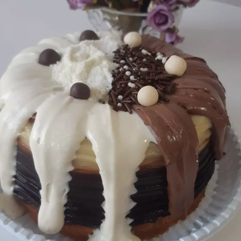 Bolo Vulcão Dois Amores