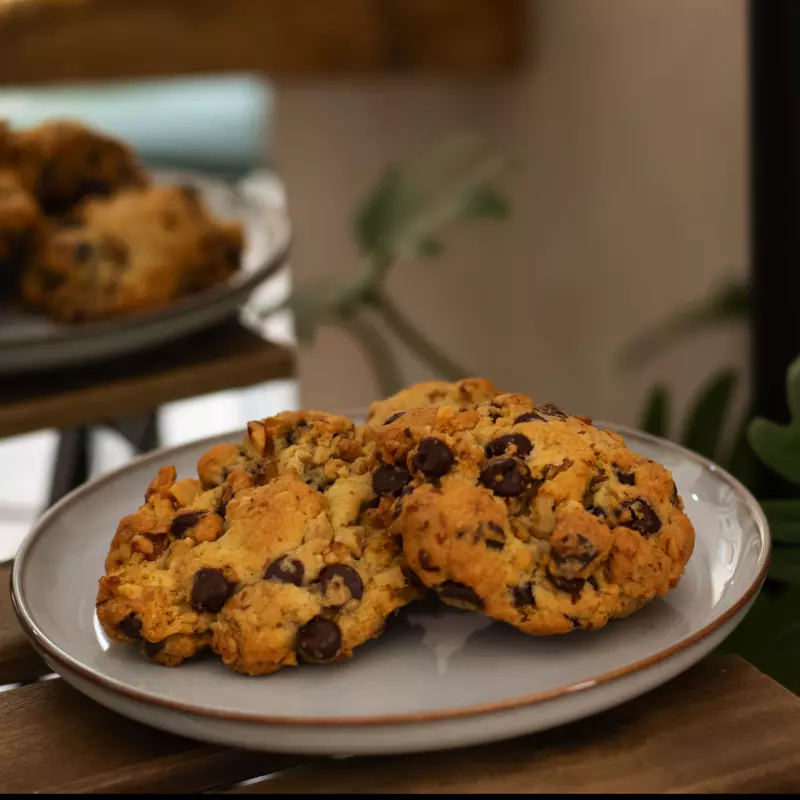 Galletas con chocolate y nuez