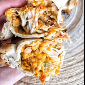 Empanada de pollo x 3 unidades